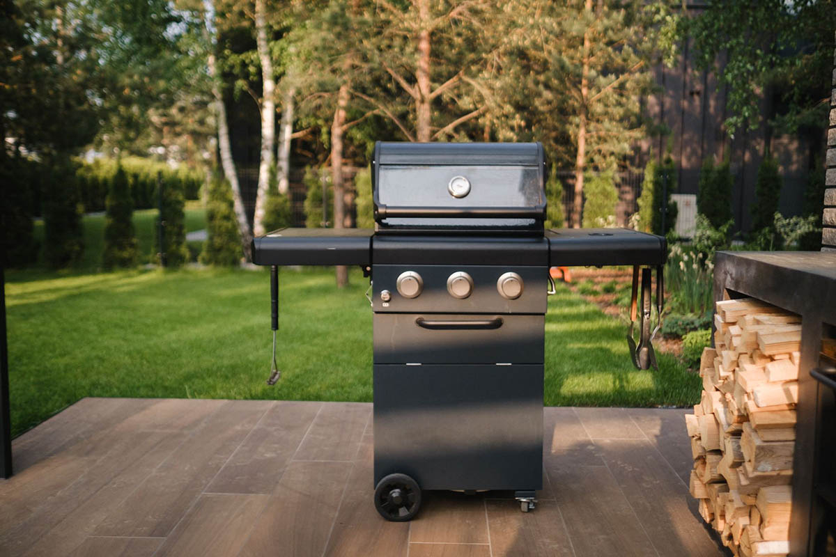 jak wyczyscic grill gazowy